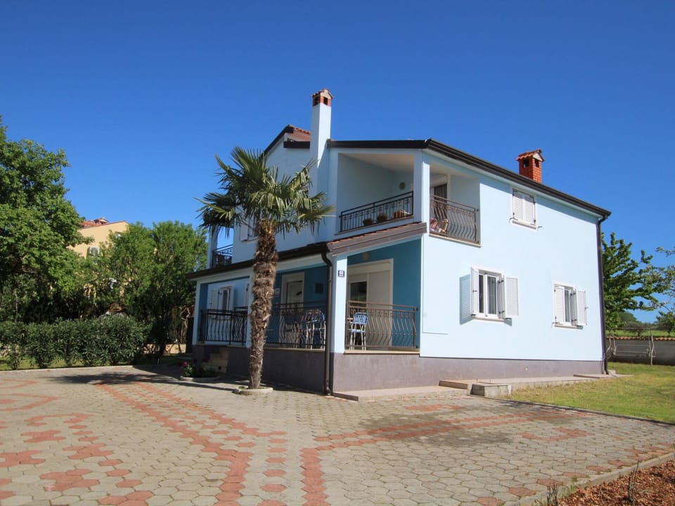 Apartment Julia Rosa / HR-11080-03 Apartment in Istria County
