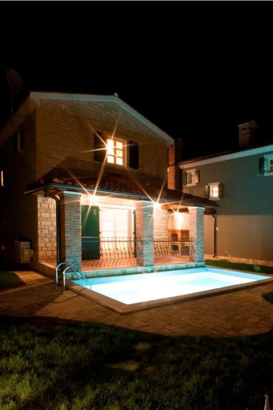 Großzügiges Ferienhaus mit Pool und Sonnenterrasse Vacation rental in Istria County