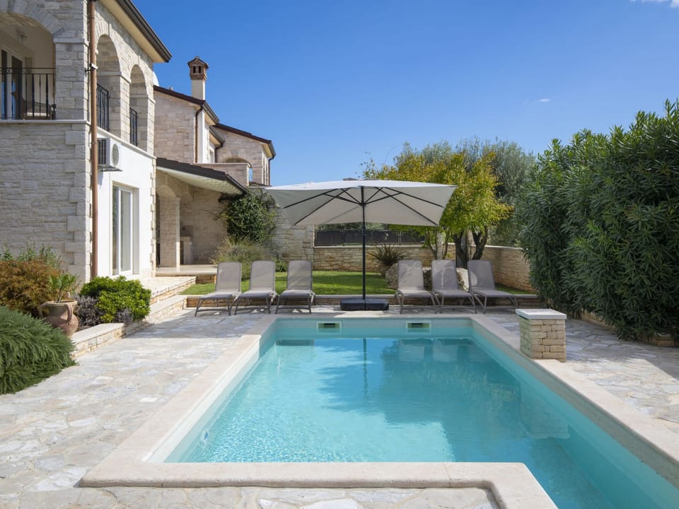 Villa Mason mit beheiztem Pool und Mini-Wellness Vacation rental in Rovinj