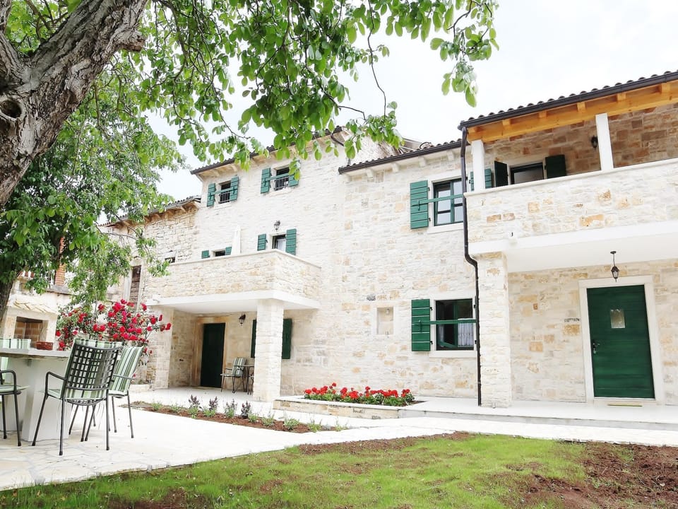 "Villa Ulika" mit eigenem Pool Vacation rental in Istria County