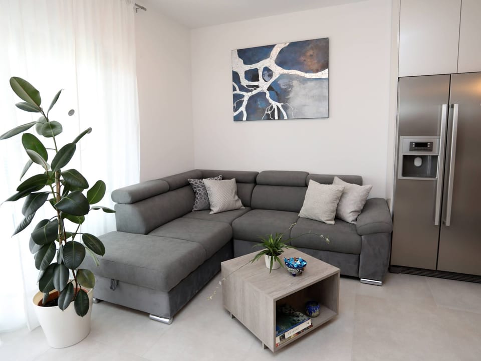 Luxus-Appartement mit Jacuzzi, Parkplatz und Garten Apartment in Pula