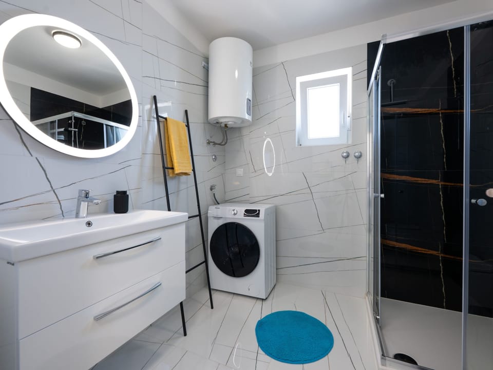"Grau" mit Terrasse Apartment in Medulin