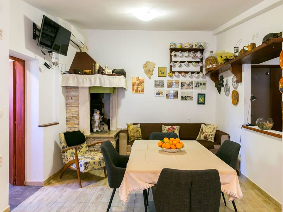 "Elvira" mit Terrasse Apartment in Medulin