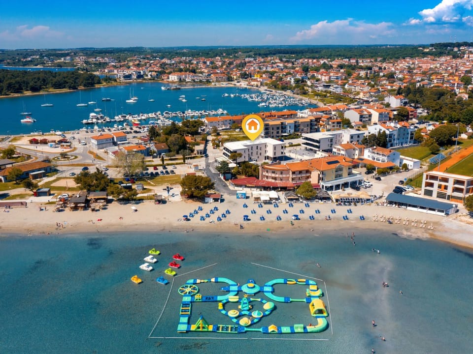 "A'more Bijeca" direkt am Strand Apartment in Premantura