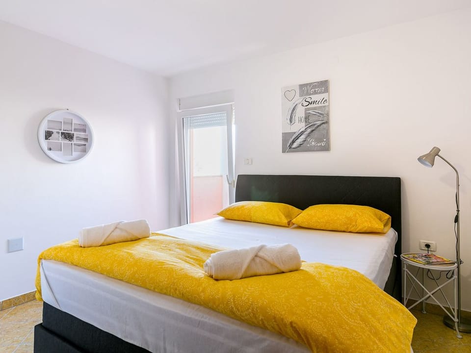 für bis zu vier Personen, 400m vom Sandstrand Apartment in Premantura