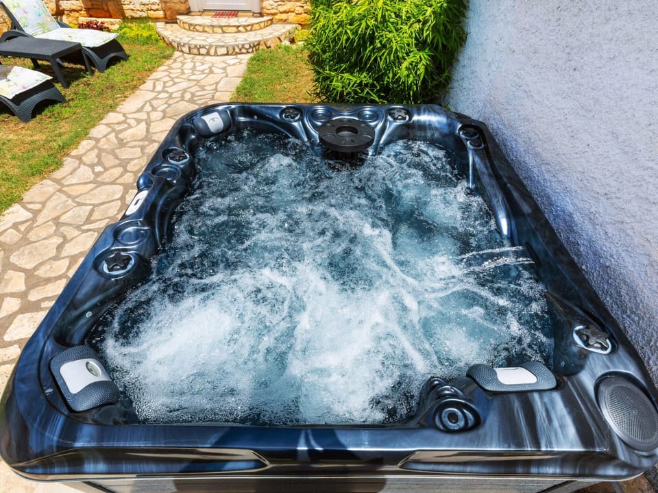"Lilo Lavender" mit Whirlpool Vacation rental in Pula