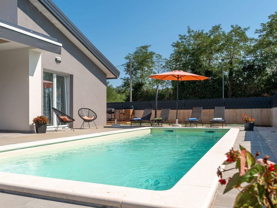 Villa mit privatem Pool in einer ruhigen Gegend gelegen Vacation rental in Istria County
