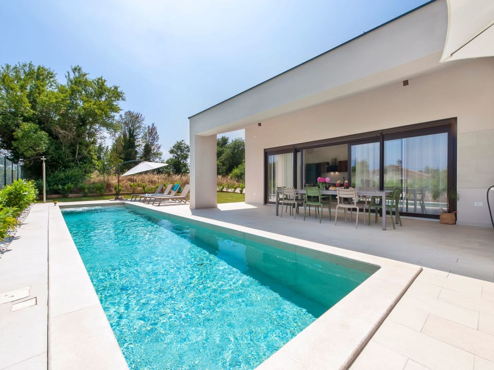 Echo villa, Istra, Pool Jacuzzi, BBQ, Haustierfreundlich Vacation rental in Istria County