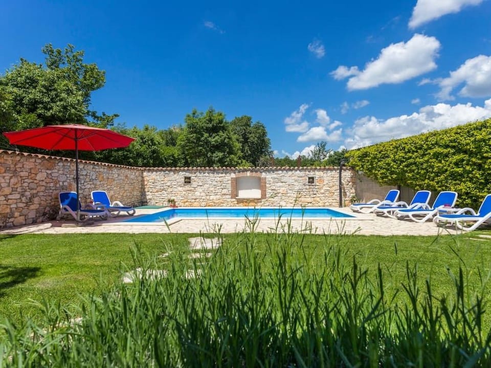 Modernes Ferienhaus in Vadreš mit Privatem Pool Vacation rental in Istria County