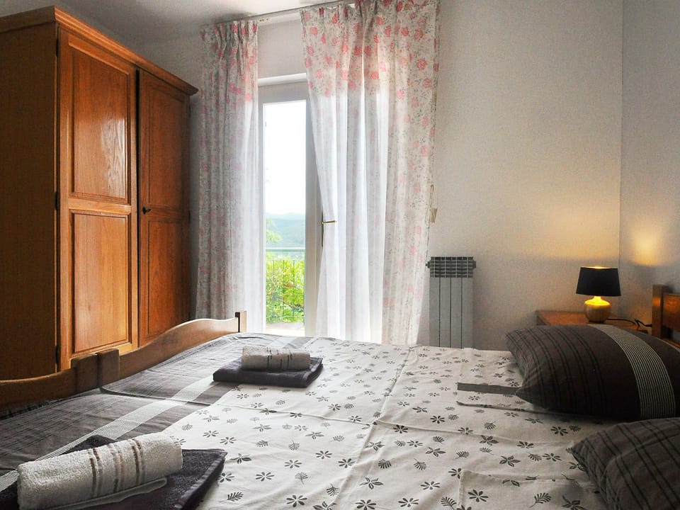 Hübsche Wohnung mit teilweisem Meerblick, für 4 Personen Apartment in Istria County