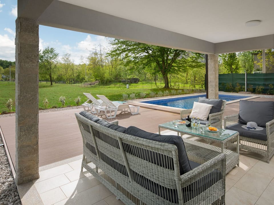 Charmante Villa mit gepflegtem Garten und beheiztem Pool Vacation rental in Istria County