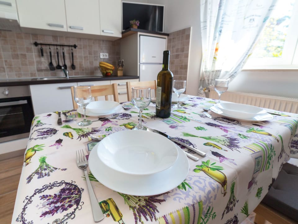 Apartment Raspolic no.1 Apartment in Primorje-Gorski Kotar County