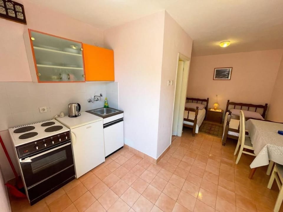 in Šmrika mit Grill und Terrasse Apartment in Primorje-Gorski Kotar County
