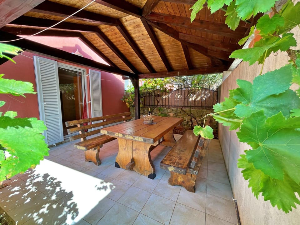 Apartment Sally Apartment in Primorje-Gorski Kotar County