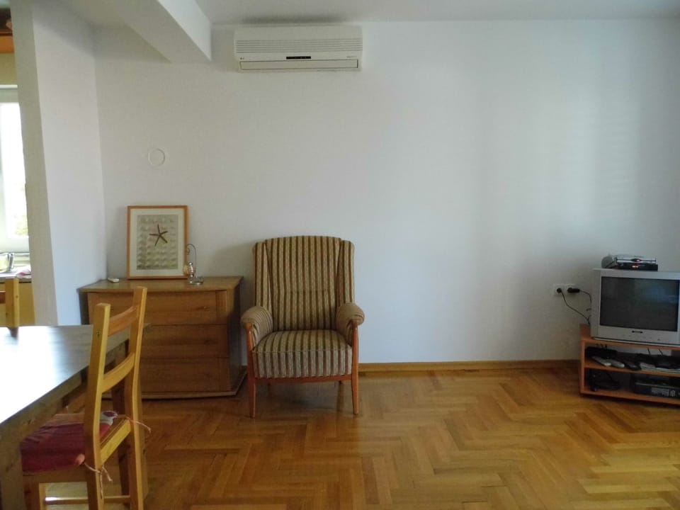 schöne, komfortable und voll ausgestattete Wohnung Apartment in Primorje-Gorski Kotar County