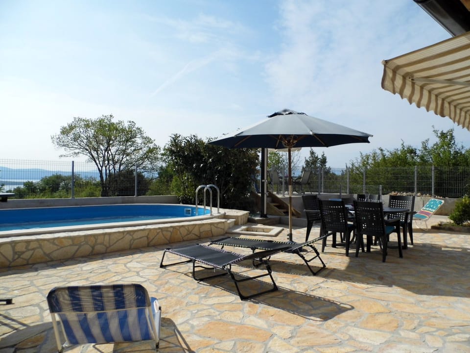 Wohnung mit Terrasse Apartment in Primorje-Gorski Kotar County