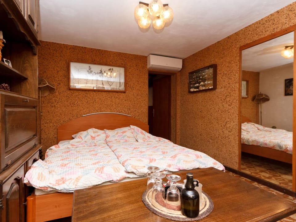 im Erdgeschoss mit Garten und Laube fur zwei Perssonen mit dem eigenen Parkplat Apartment in Primorje-Gorski Kotar County