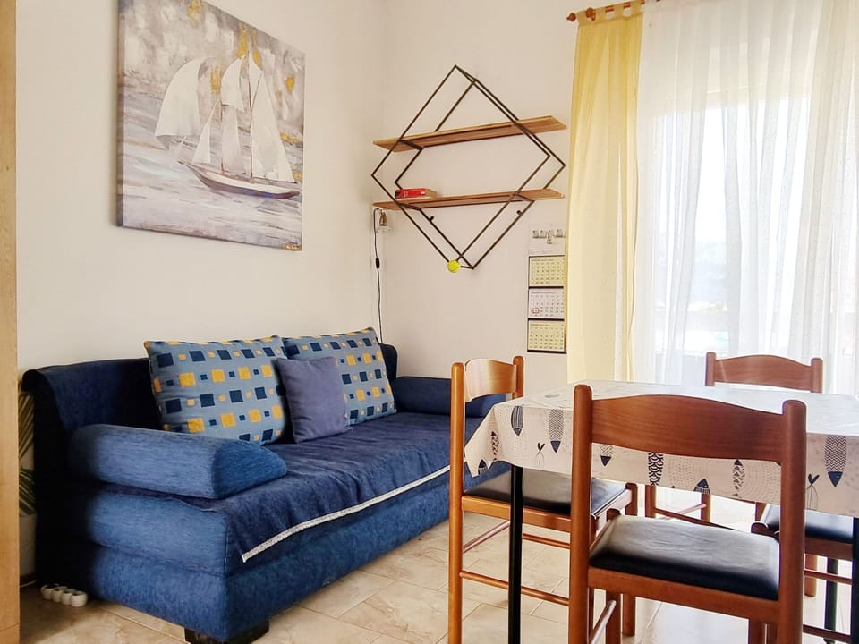 in Baska in der Nähe von Strand Apartment in Lika-Senj County