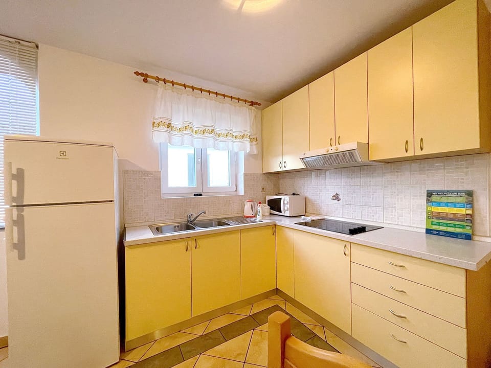 Appartement in Baška mit Eigener Terrasse Apartment in Lika-Senj County