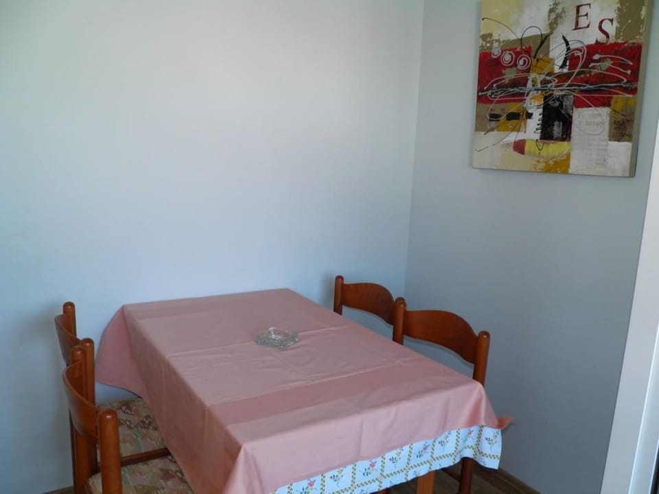 in Baška mit Eigenem Balkon und Meerblick Apartment in Lika-Senj County