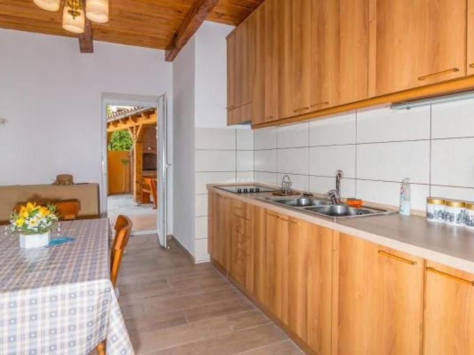 Wohnung in Crikvenica mit Grill und Terrasse Apartment in Crikvenica
