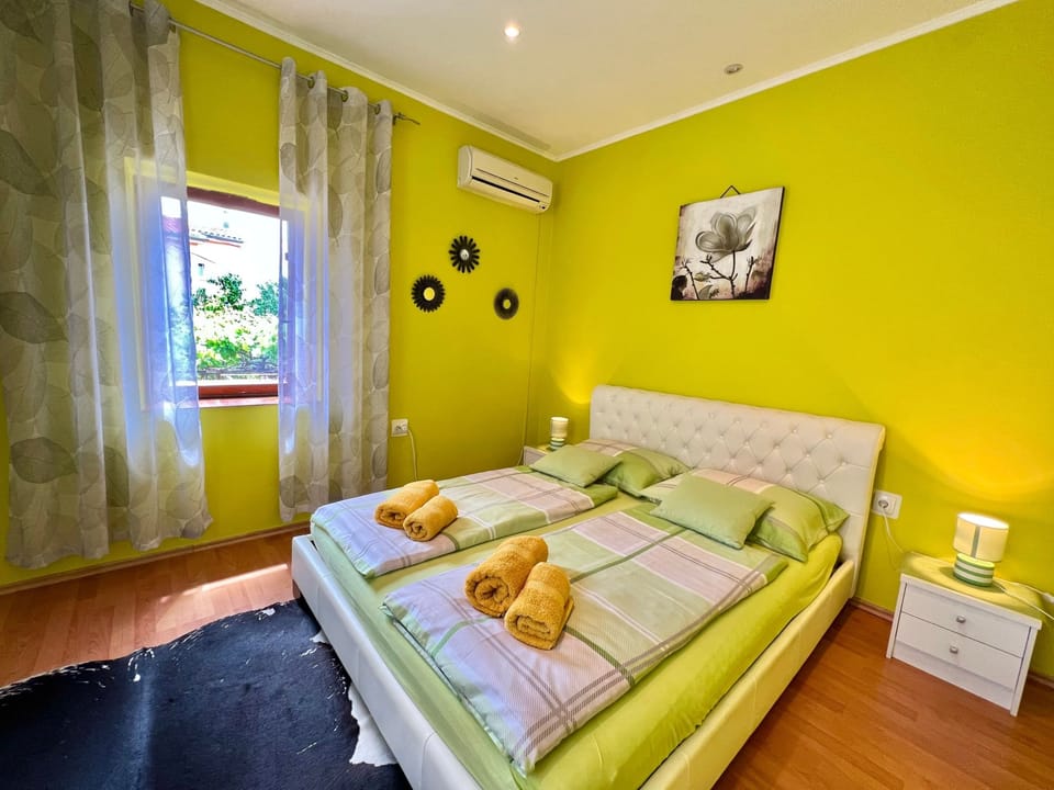 mit eigenem Garten und Grill Vacation rental in Crikvenica