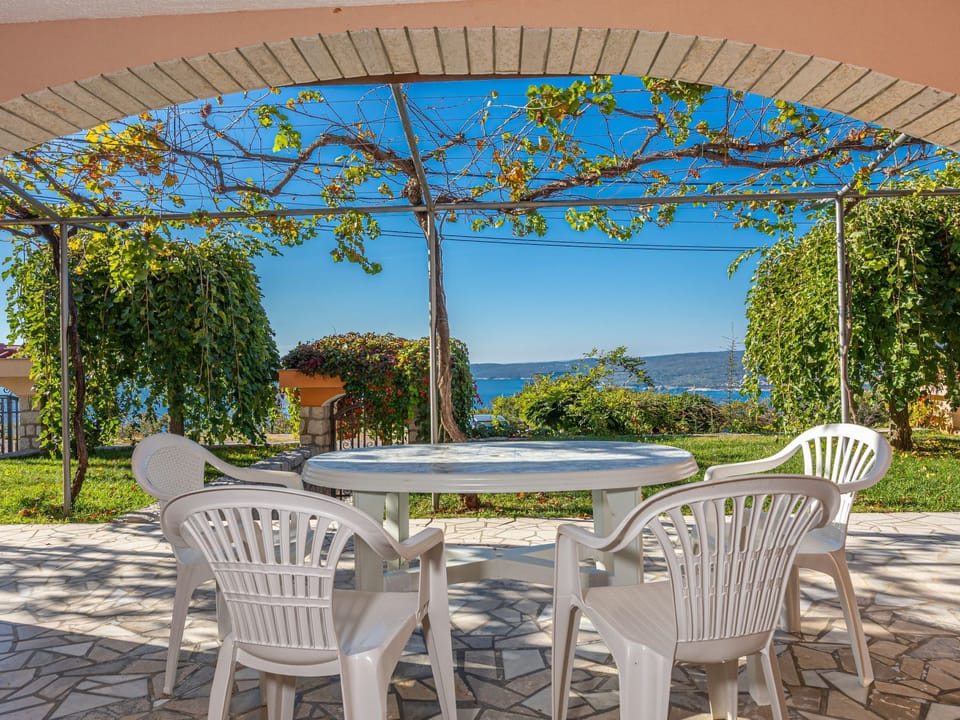 in Crikvenica mit Großem Garten Apartment in Crikvenica