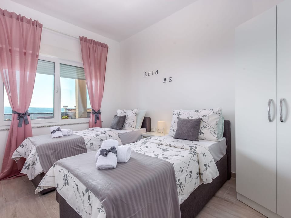 Wohnung "Veronique 4" mit Whirlpool Apartment in Primorje-Gorski Kotar County