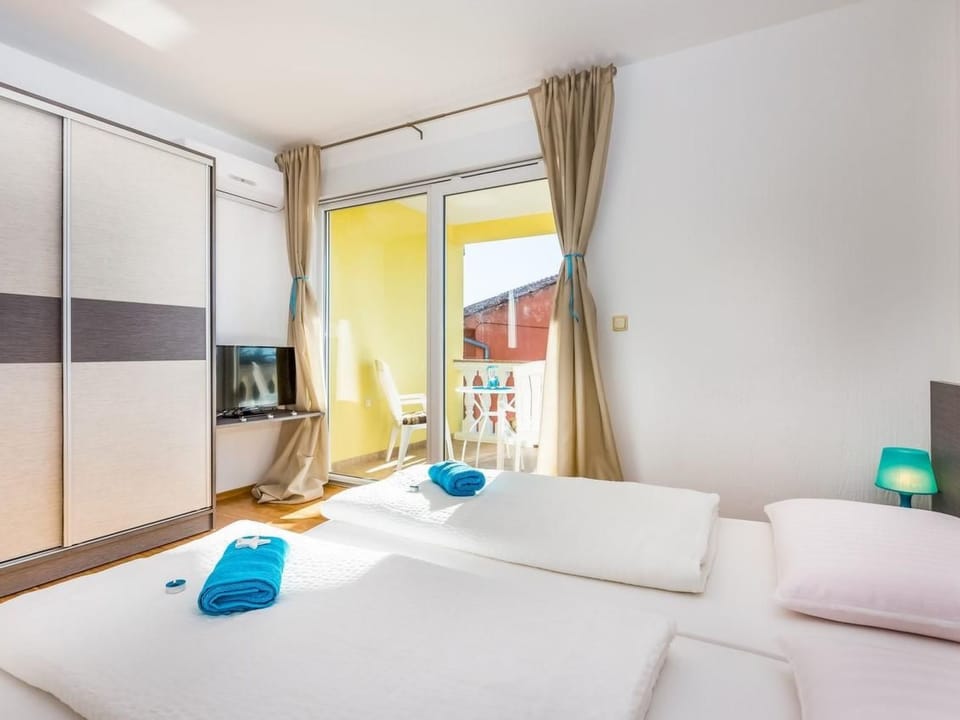 "Vila Chiara" mit Pool Vacation rental in Primorje-Gorski Kotar County