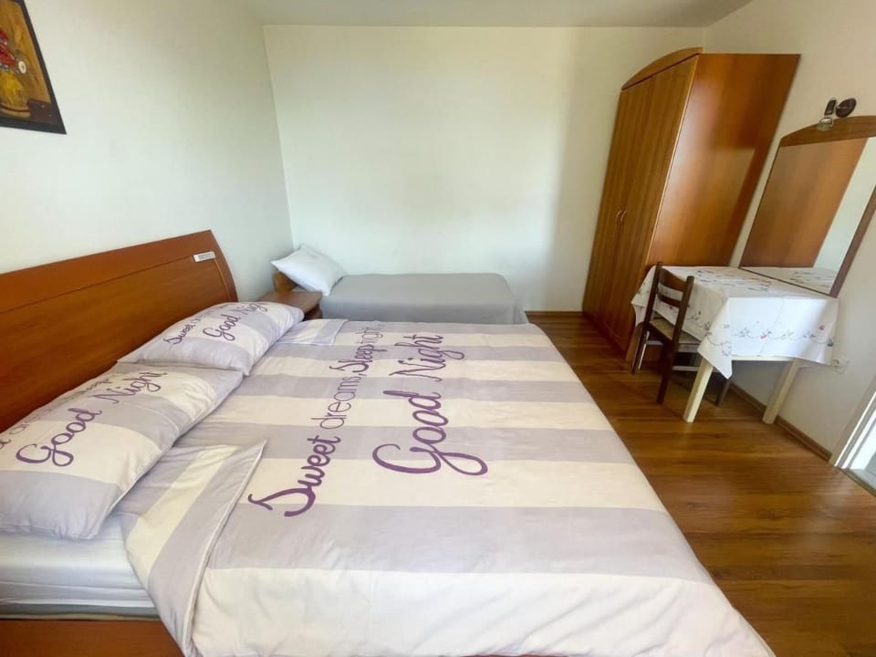 Nettes Appartement in Dramalj mit Möbliertem Balkon Apartment in Primorje-Gorski Kotar County