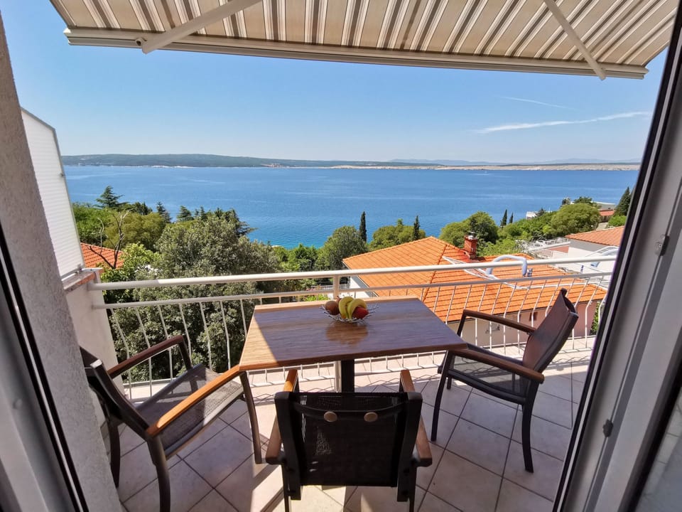 Wohnung mit Panoramablick aufs Meer Apartment in Primorje-Gorski Kotar County
