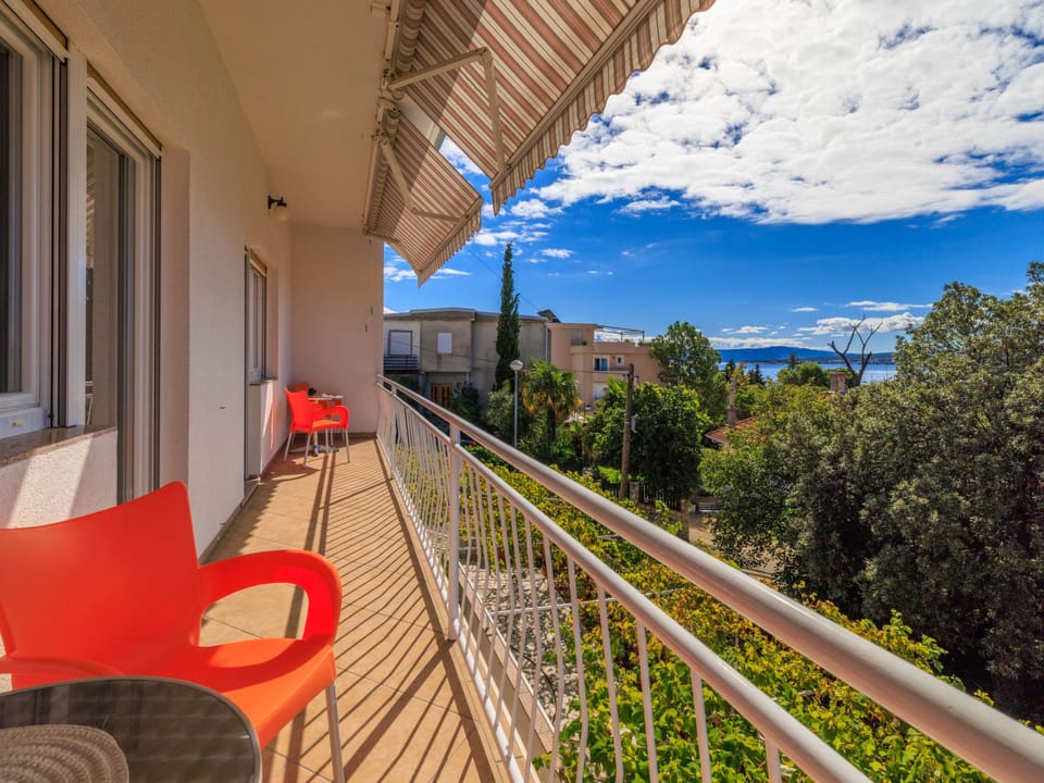Wohnung für 4 Personen, 100m vom Strand entfernt Apartment in Primorje-Gorski Kotar County