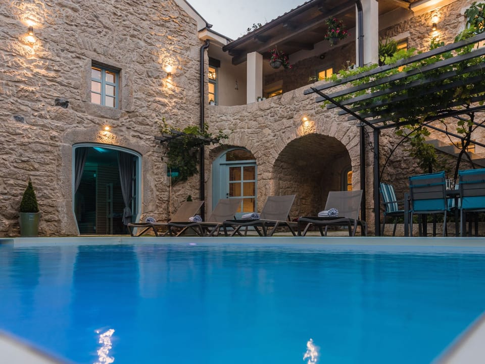 Ferienvilla "Ivka" mit Blick auf das Wasser Vacation rental in Primorje-Gorski Kotar County