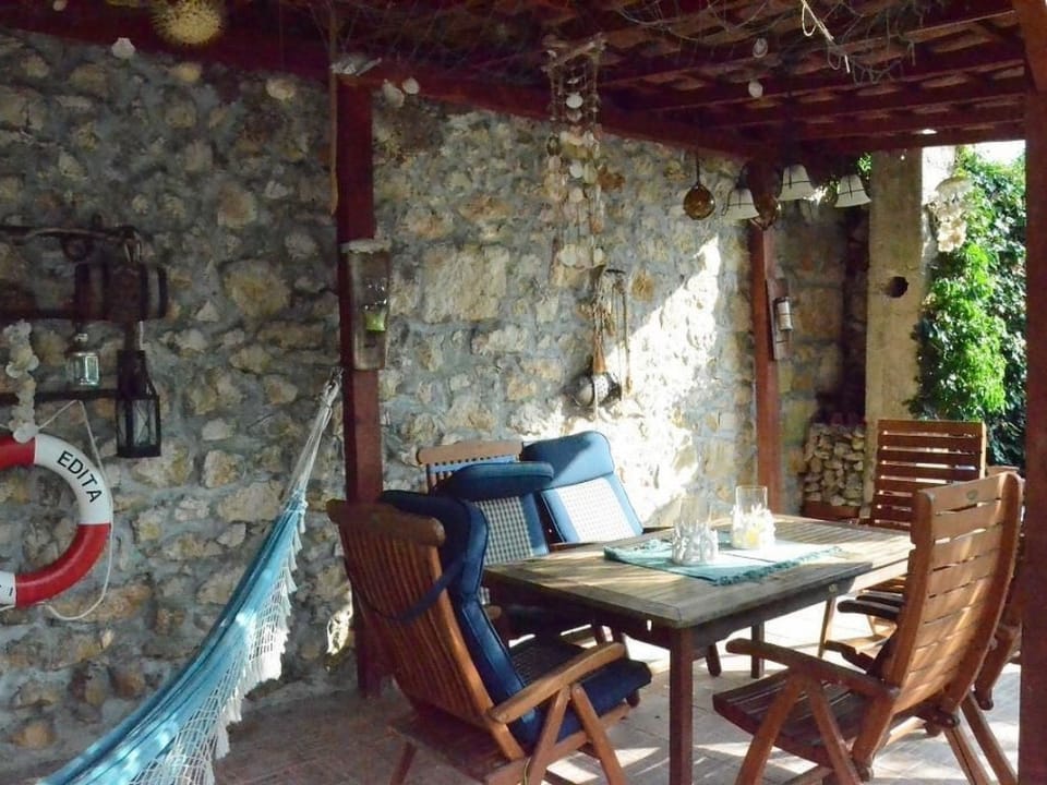 Altes Steinhaus Vacation rental in Novi Vinodolski