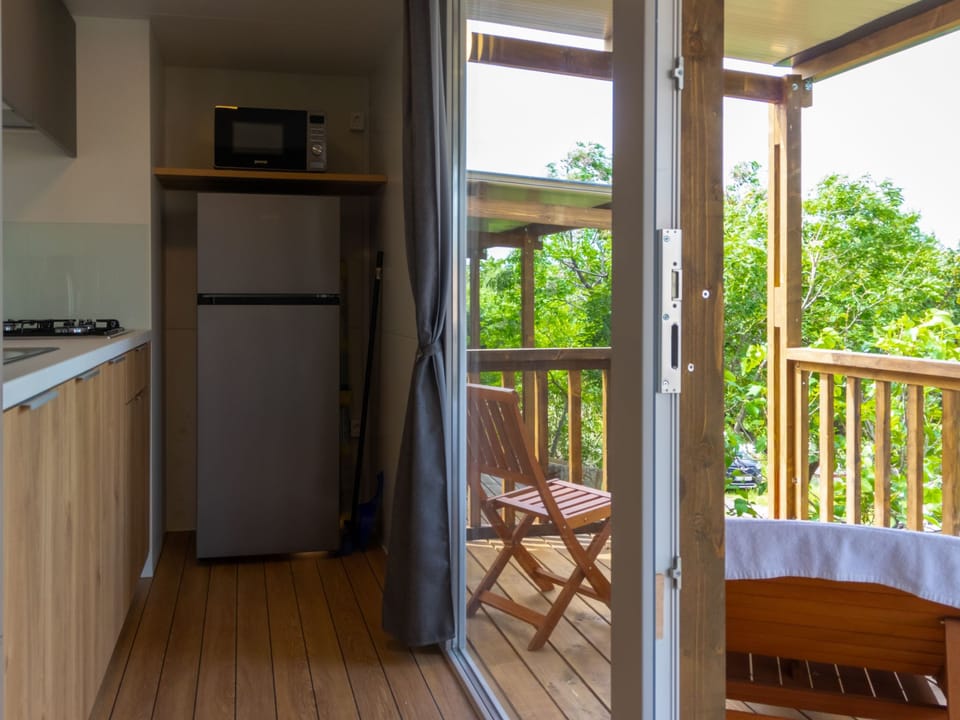 Mobilheim mit gemeinschaftlichem Pool Apartment in Lika-Senj County