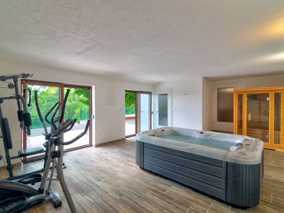 Bathroom / Wellness