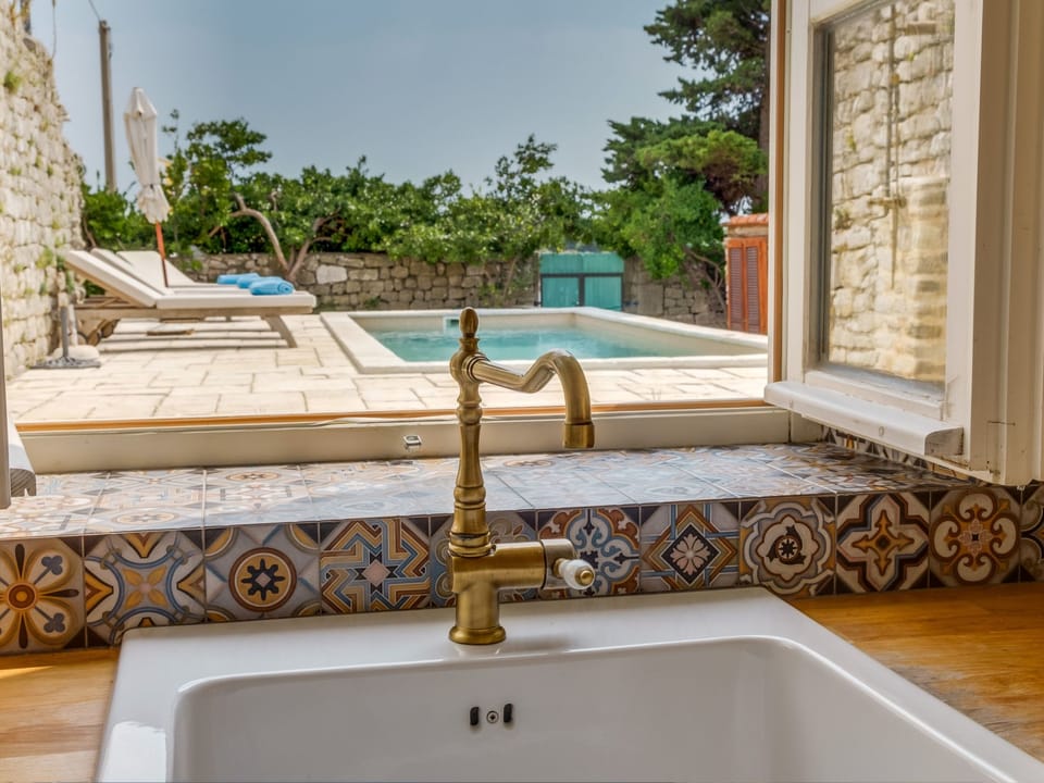 in Osor mit Privatem Pool Vacation rental in Nerezine