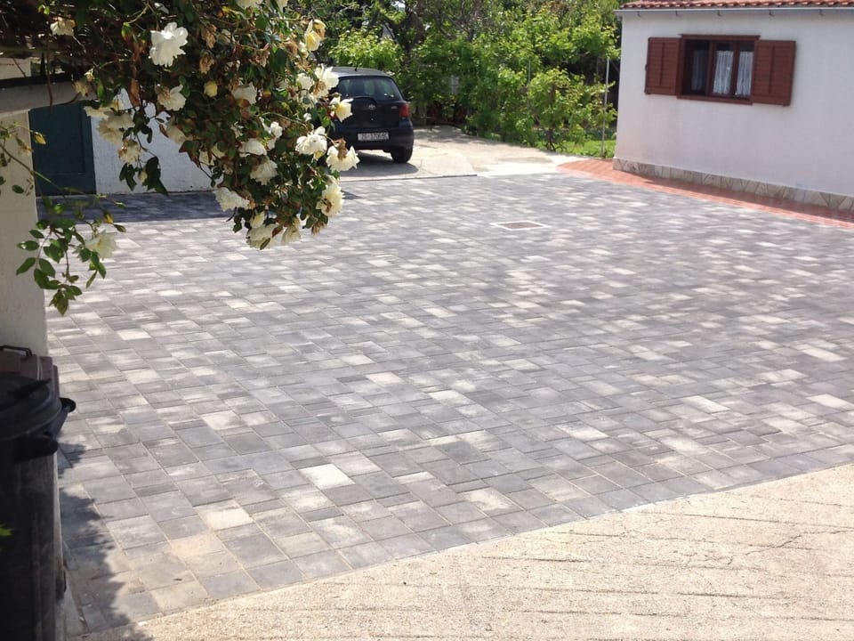 Wohnung 2 mit Meerblick Apartment in Lika-Senj County