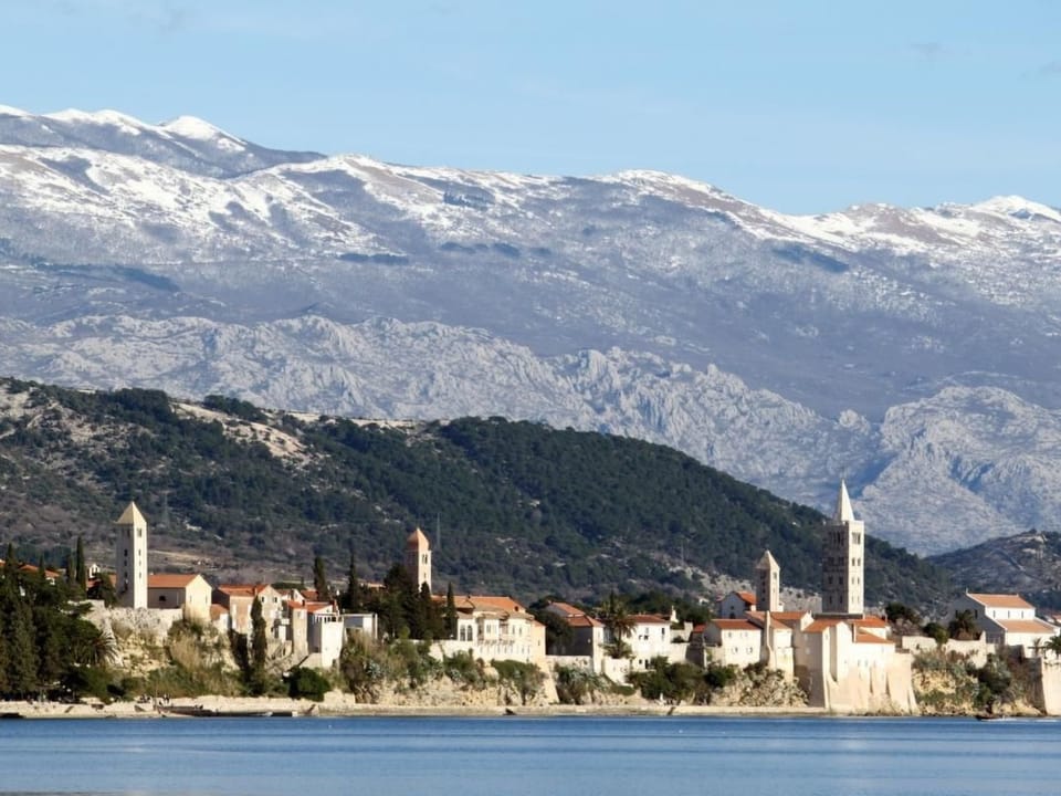 Geräumige Ferienwohnung mit Meerblick Apartment in Supetarska Draga