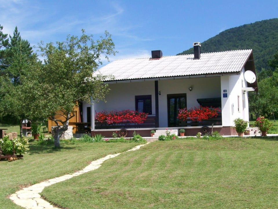 "Lana" mit Whirlpool Vacation rental in Plitvice Lakes Park