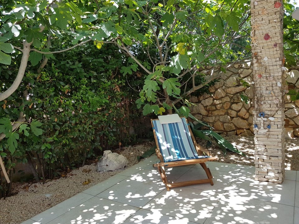 After All Wohnung mit Pool in Mandre, Pag Apartment in Novalja