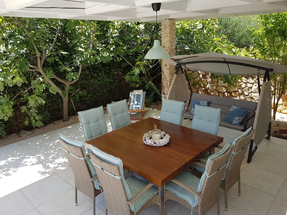 After All Wohnung mit Pool in Mandre, Pag Apartment in Novalja