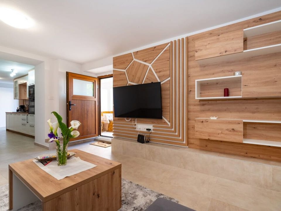 mit Jacuzzi-TA Leut Agency Vacation rental in Zadar County