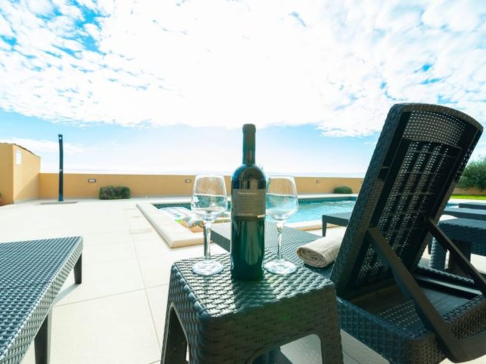 Apartment Holiday House Diana Apartment in Zadar County