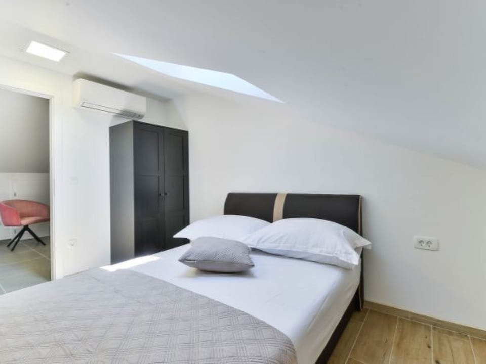 Villa RE with heated pool and spa Vacation rental in Zadar County