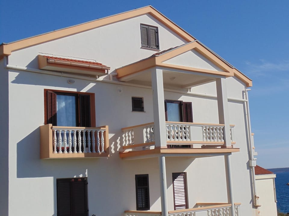 Komfortable Wohnung mit Balkon und Meerblick Apartment in Zadar County