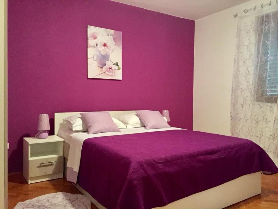 Geräumige Ferienwohnung mit schönem Garten Apartment in Zadar County