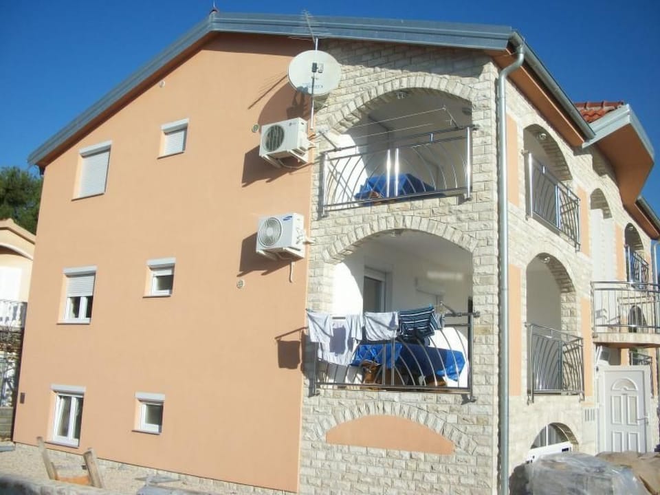 Gemütliche Ferienwohnung auf Vir Apartment in Zadar County