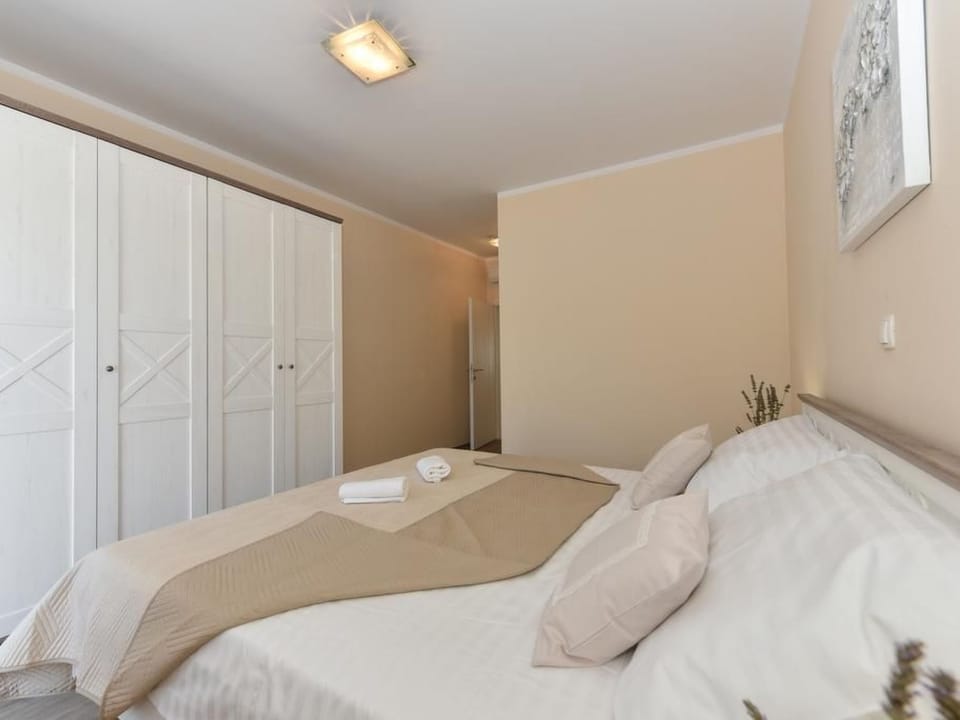 Villa mit Garten, Grill und Terrasse Vacation rental in Zadar County