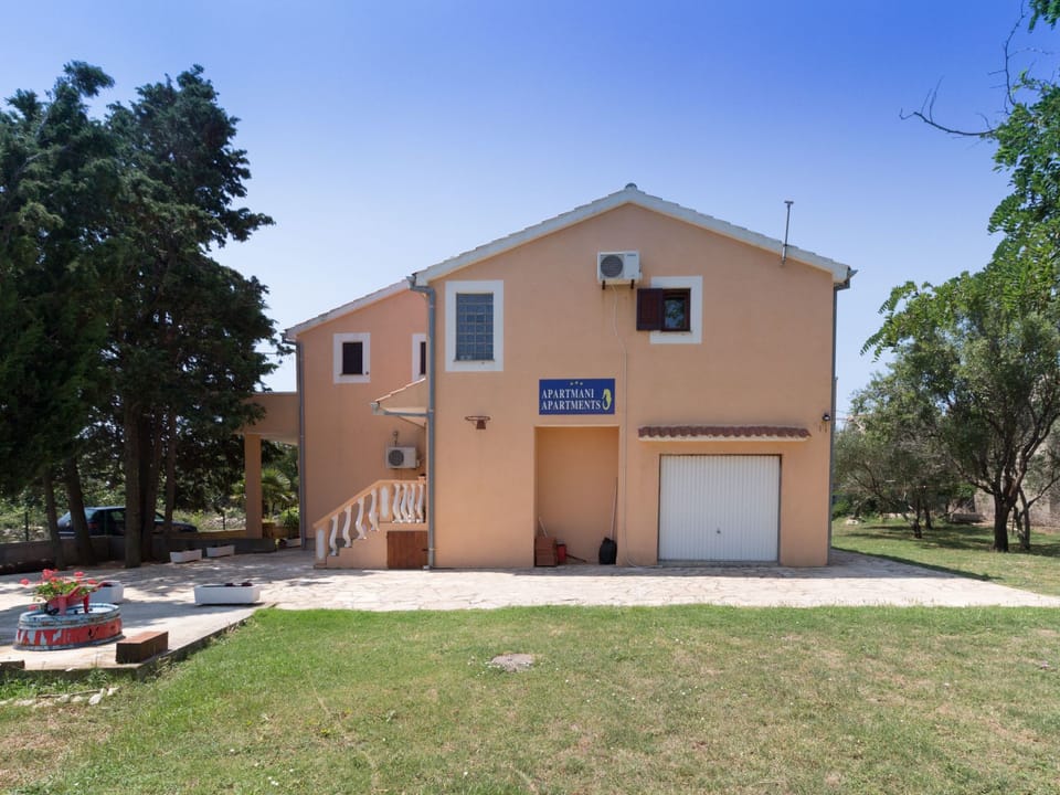 Wohnung Casa Nada 01 - von TA Leut Agency Apartment in Zadar County